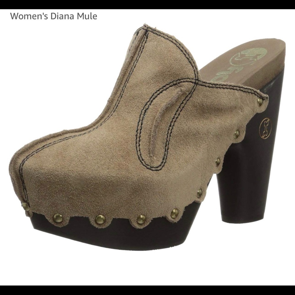 NWB Floggs “Diana” Ash Suede